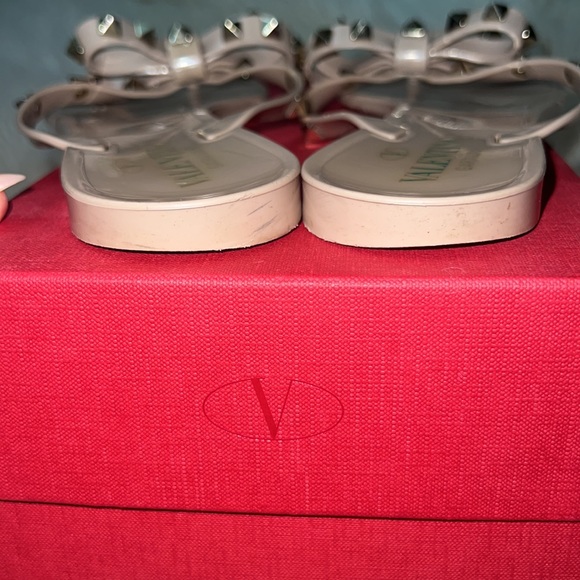 Valentino Garavani Women’s Summer Rockstud PVC Thong Sandal - Picture 6 of 7